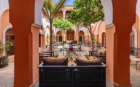 Riad Amina